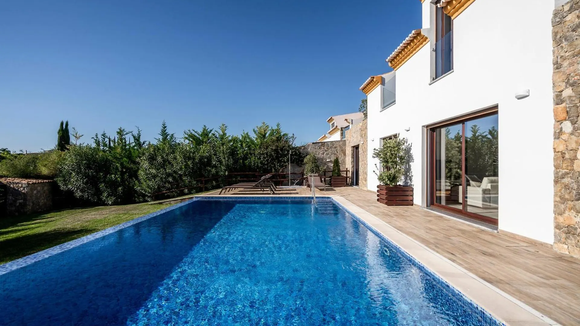 Villa Mit Pool Und Grossem Garten Tavira